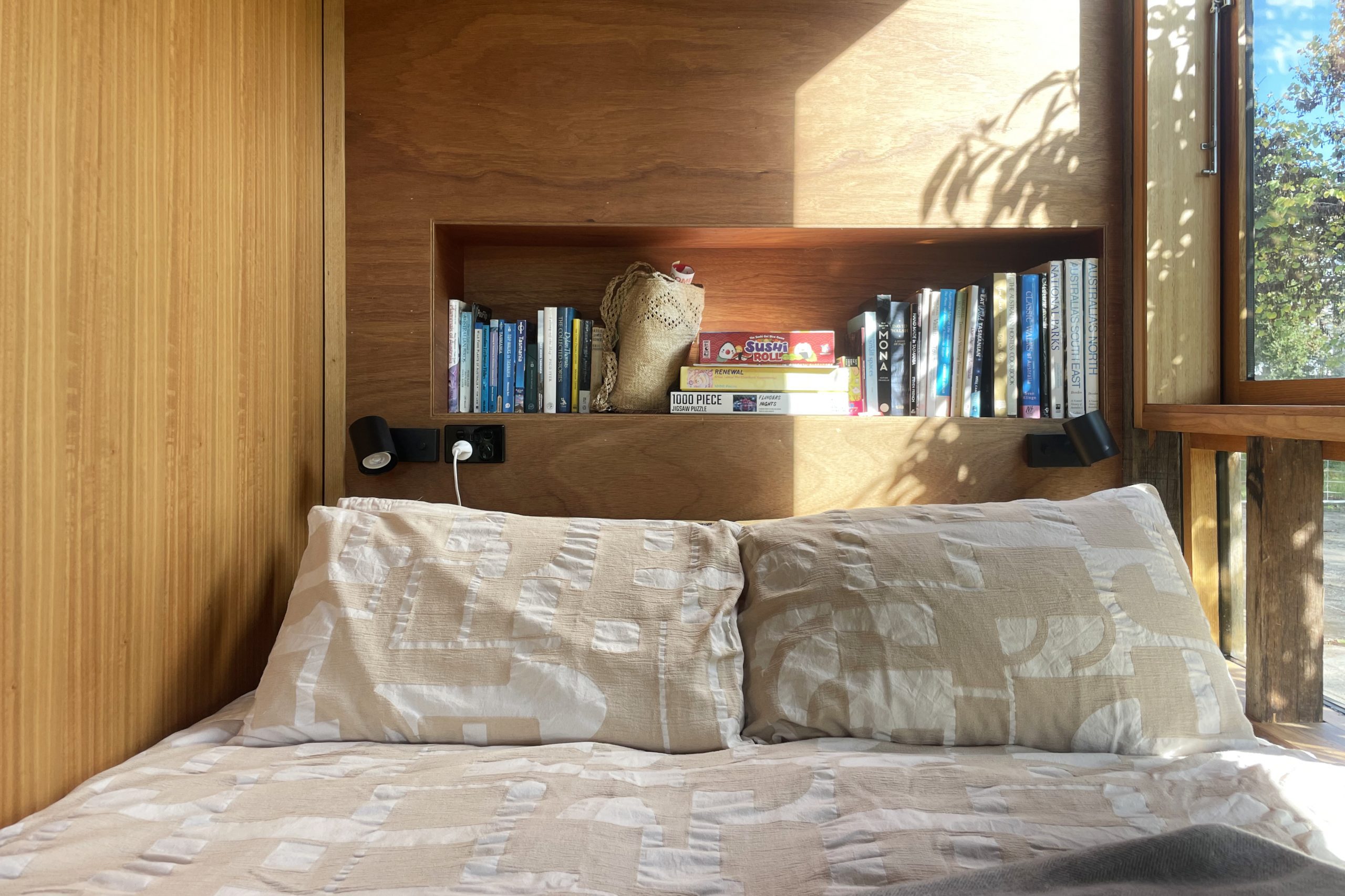 bedroom-alcove-door-closed