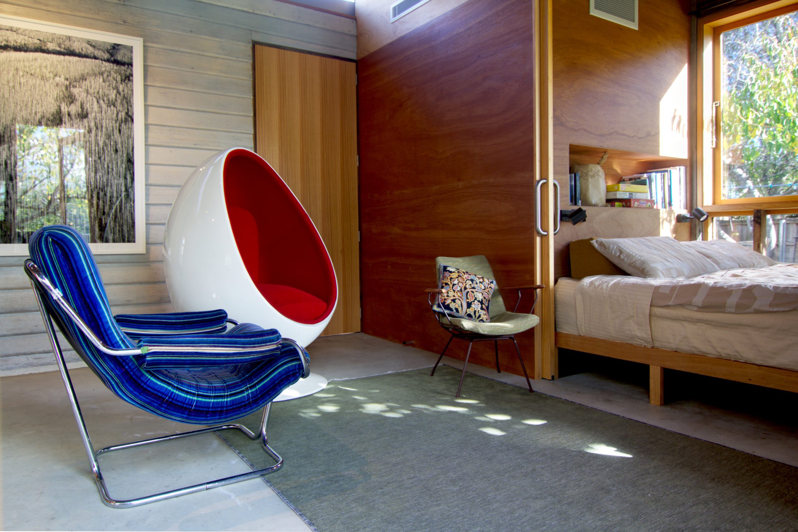 living-room-bed-sliding-door-open